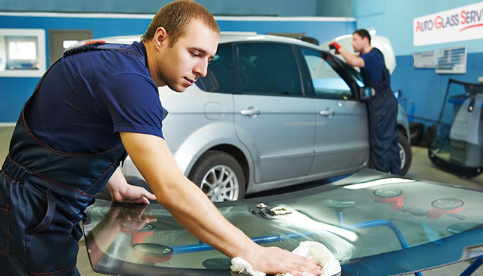 Auto Glass Replacement Technician